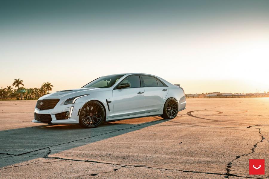  Cadillac CTS-V on Vossen Wheels (HF-2) 2019 года  (фото 20 из 32)